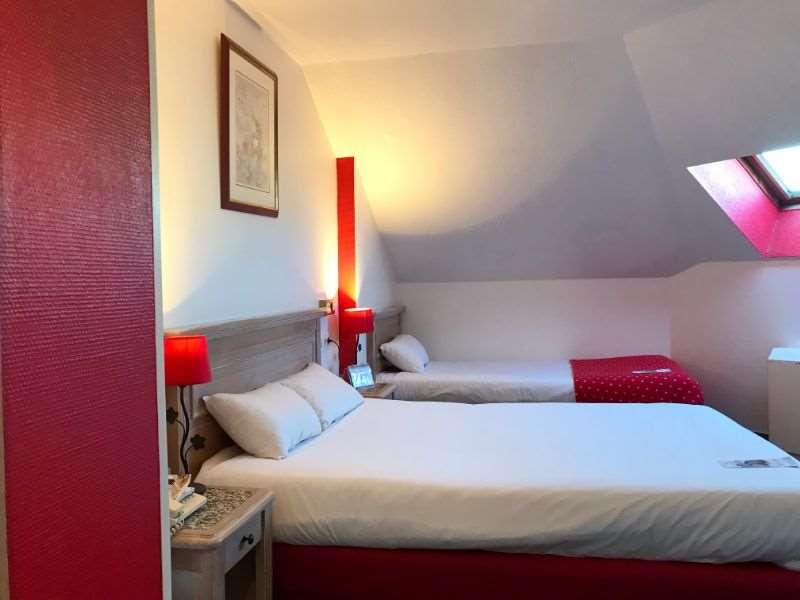 Brit Hotel Aux Sacres Reims, Centre Historique Szoba fotó